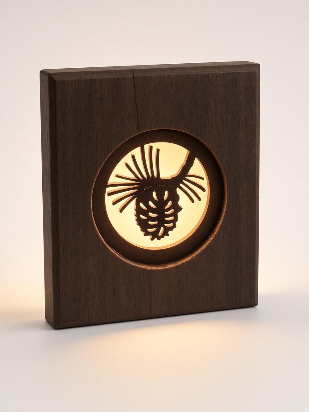 Vintage-Style Wood Pinecone Night Light, Laser Cut Rustic Plug-In Nightlight